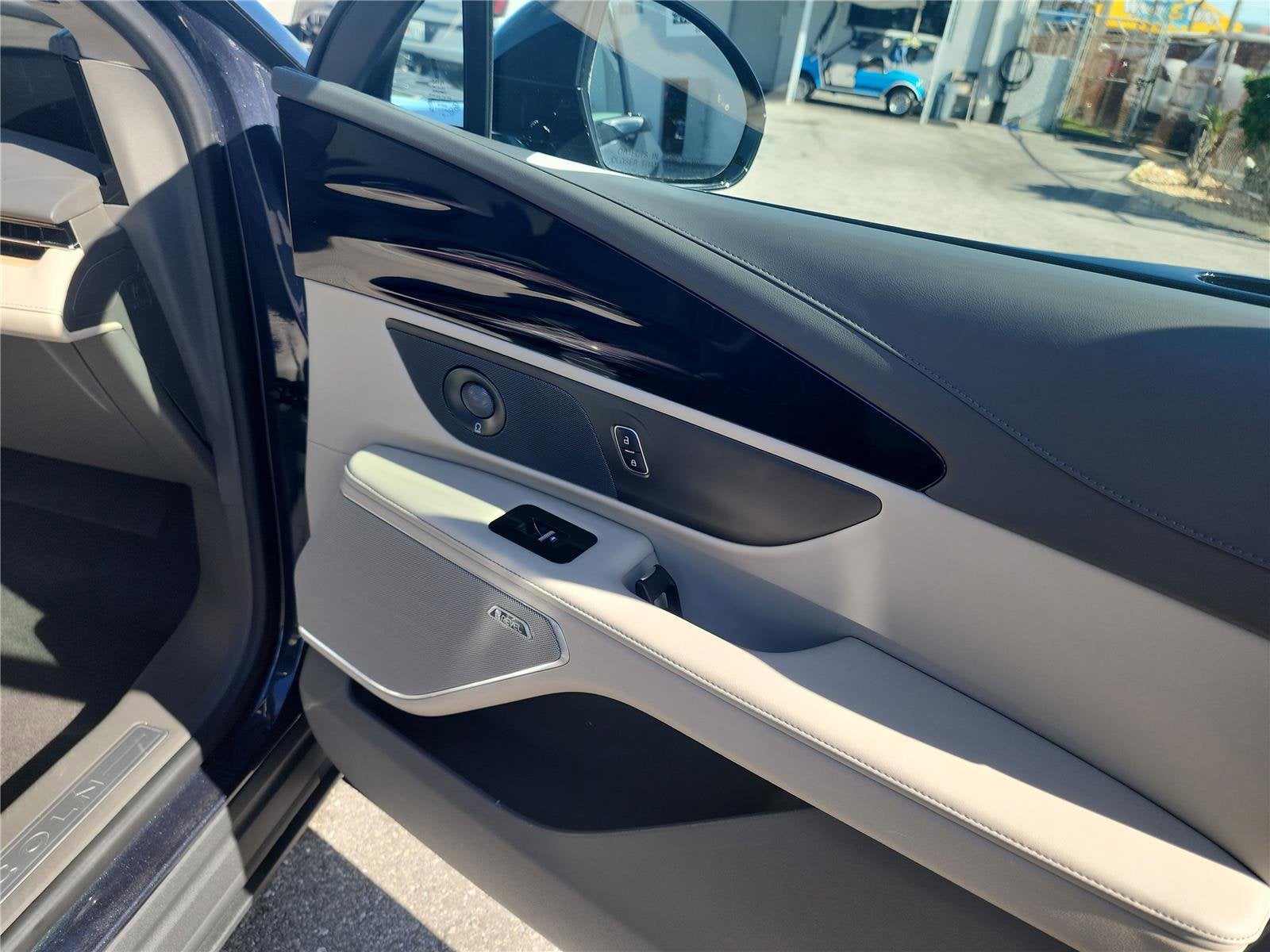 2024 Lincoln Nautilus Reserve