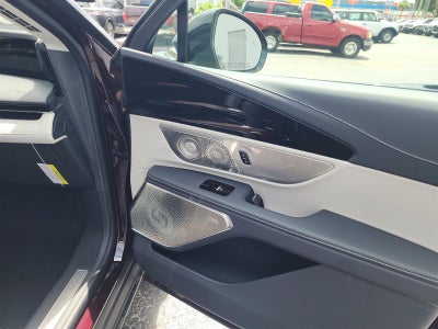 2025 Lincoln Nautilus Reserve