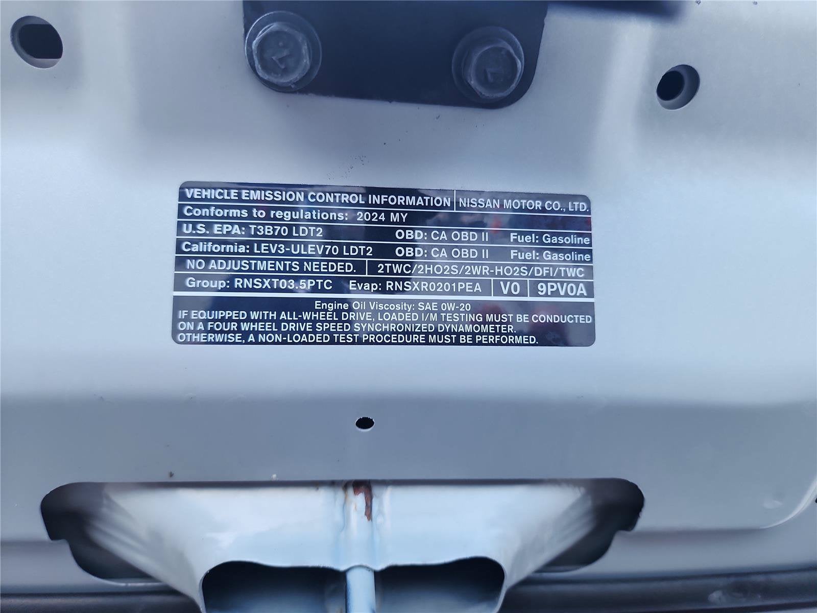 2024 Nissan Pathfinder SV