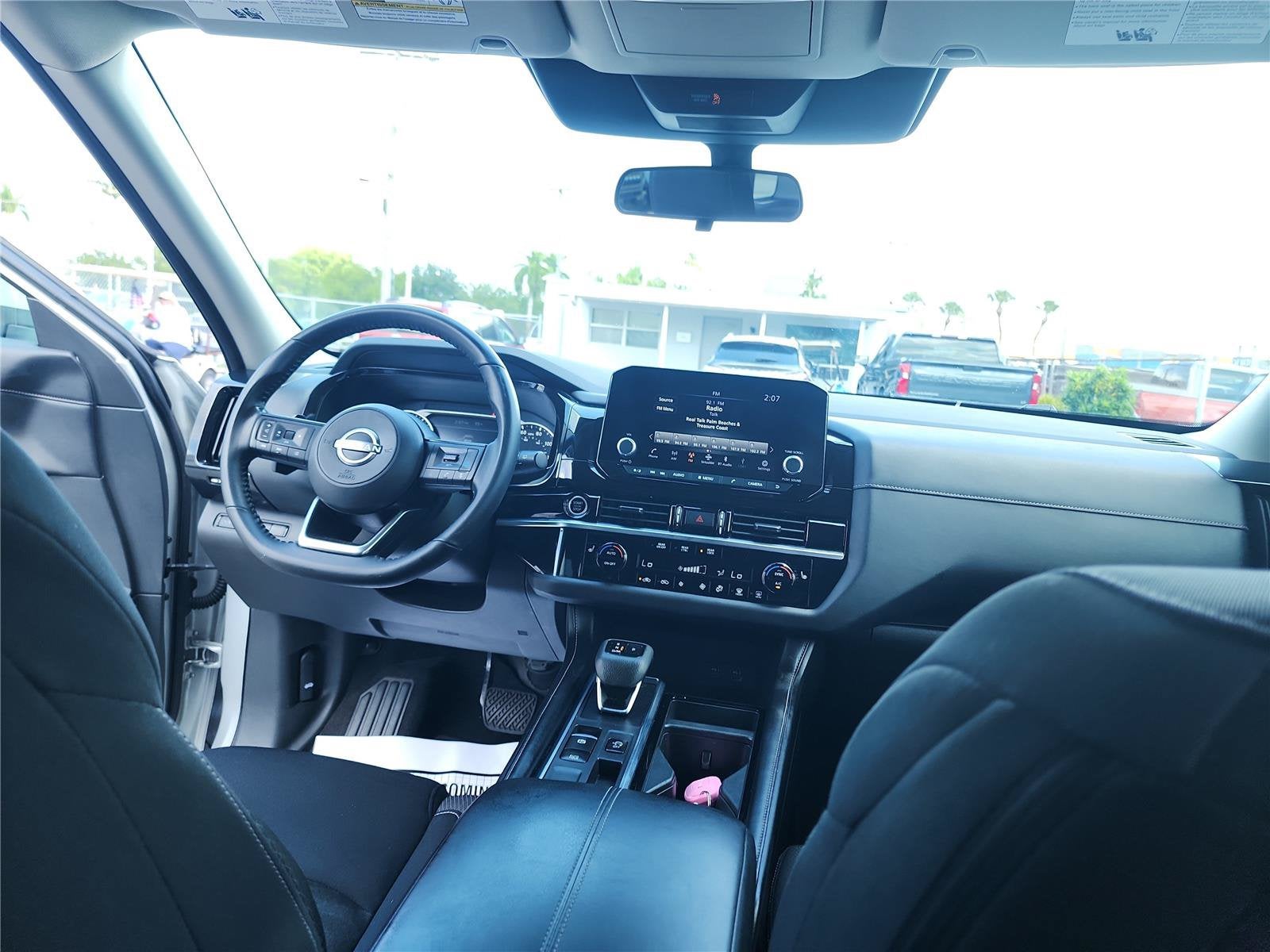 2024 Nissan Pathfinder SV
