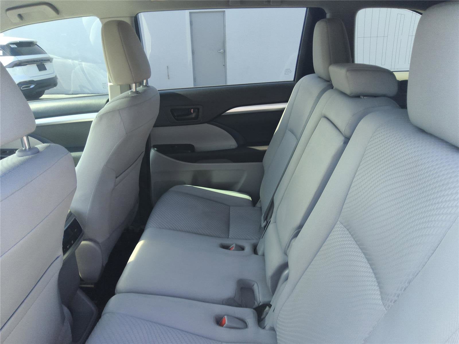 2018 Toyota Highlander LE