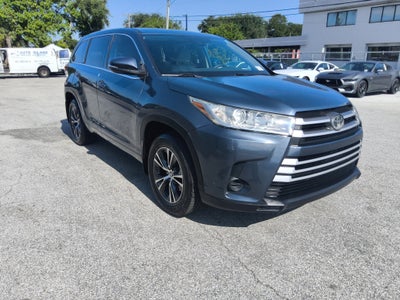 2018 Toyota Highlander LE