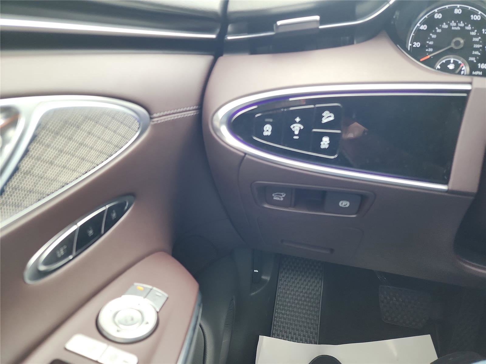 2022 Genesis GV70 2.5T