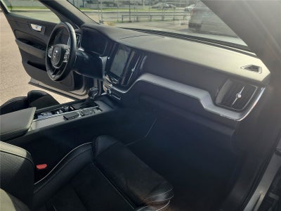 2018 Volvo XC60 R-Design
