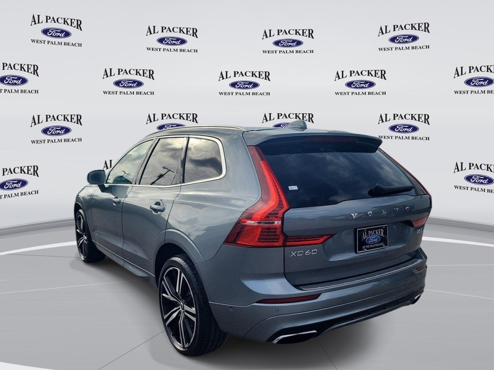 2018 Volvo XC60 R-Design