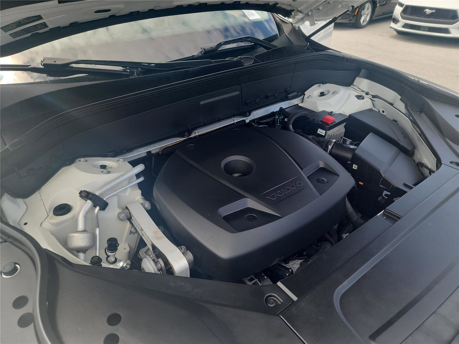 2019 Volvo XC90 Momentum