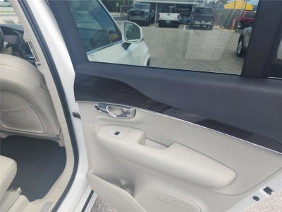 2019 Volvo XC90 Momentum