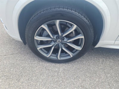 2019 Volvo XC90 Momentum