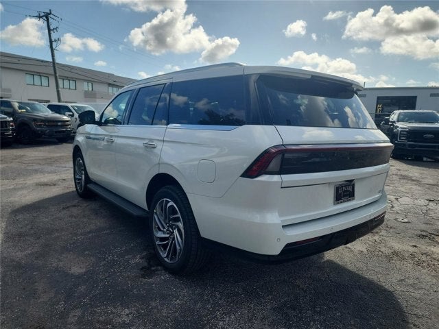 2026 Lincoln Navigator Premiere