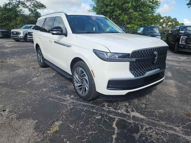 2026 Lincoln Navigator Premiere