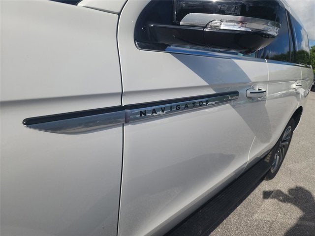 2026 Lincoln Navigator Premiere