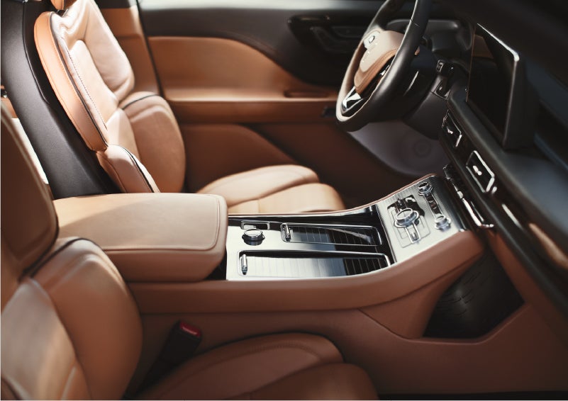 A 2023 Lincoln Aviator® Black Label model is shown in the Flight interior theme | Al Packer Lincoln in West Palm Beach FL
