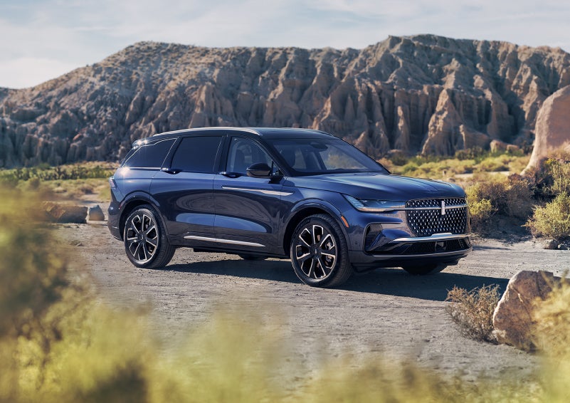 A 2024 Lincoln Nautilus® SUV is parked in a desert national park. | Al Packer Lincoln in West Palm Beach FL
