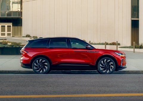 2025 Lincoln Nautilus® SUV with the available Jet Appearance Package and Hybrid transmission. | Al Packer Lincoln in West Palm Beach FL