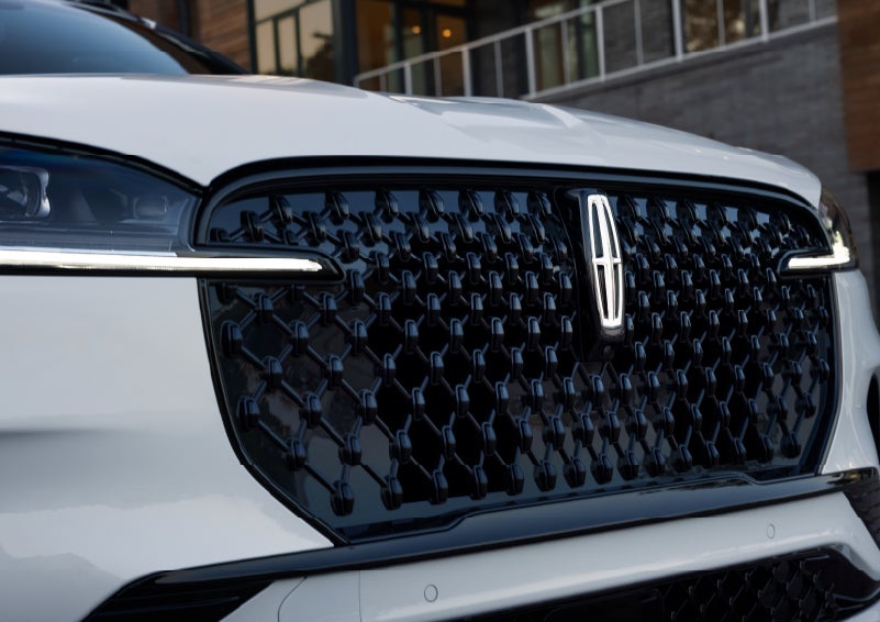 The front grille of a 2026 Lincoln Aviator® SUV is shown. | Al Packer Lincoln in West Palm Beach FL