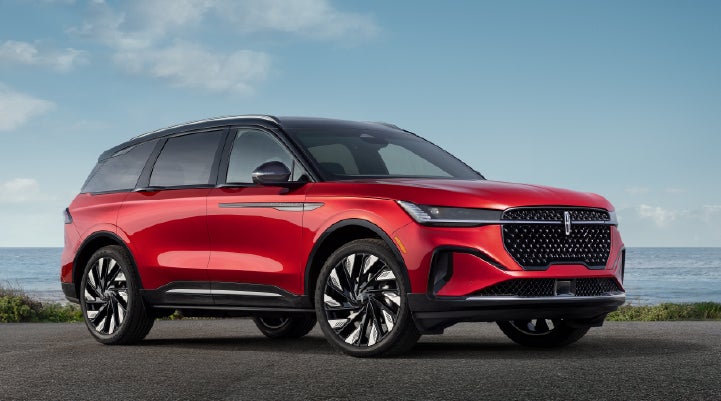 A 2026 Lincoln Nautilus® Reserve model is shown with the stylish available Jet Appearance Package. | Al Packer Lincoln in West Palm Beach FL